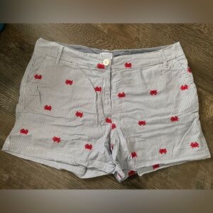Crown & Ivy Shorts
